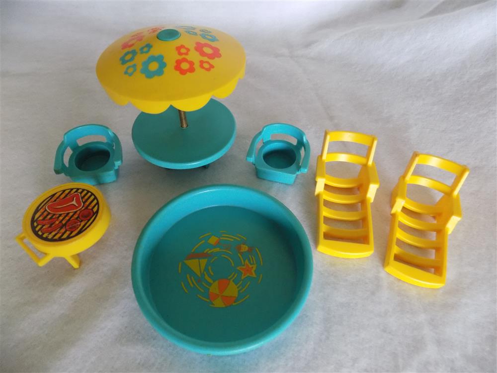 Fisher Price Little People Patio Set #726 Incomplete picture 22462