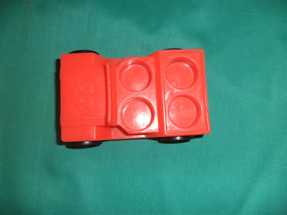 Fisher Price Little People Play Family A Frame #990 Red Jeep picture 23871