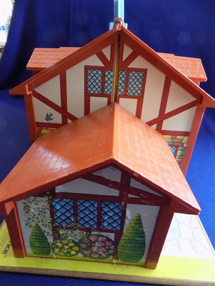 Fisher Price Little People Brown Tudor House #952 complete set with box picture 3322