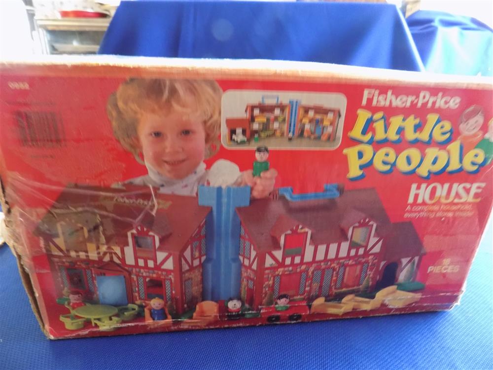 Fisher Price Little People Brown Tudor House #952 complete set with box picture 3330