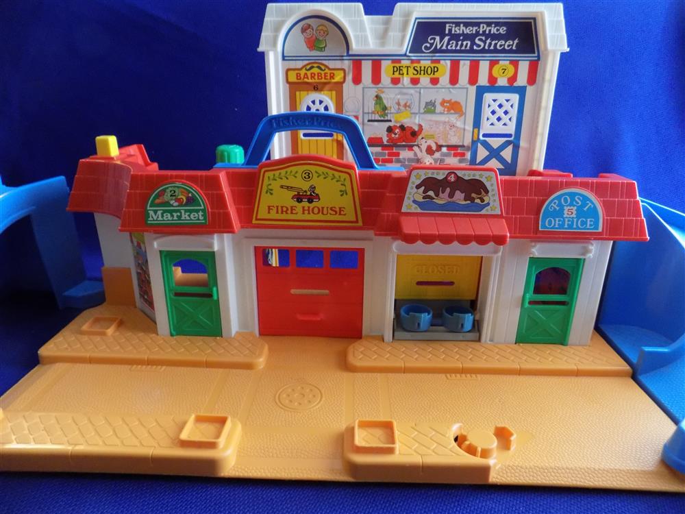 Fisher Price Little People Play Family Main Street #2500 picture 4412