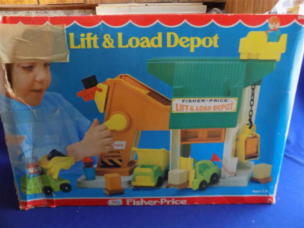 Fisher Price Little People Lift and Load Depot #942 picture 3205