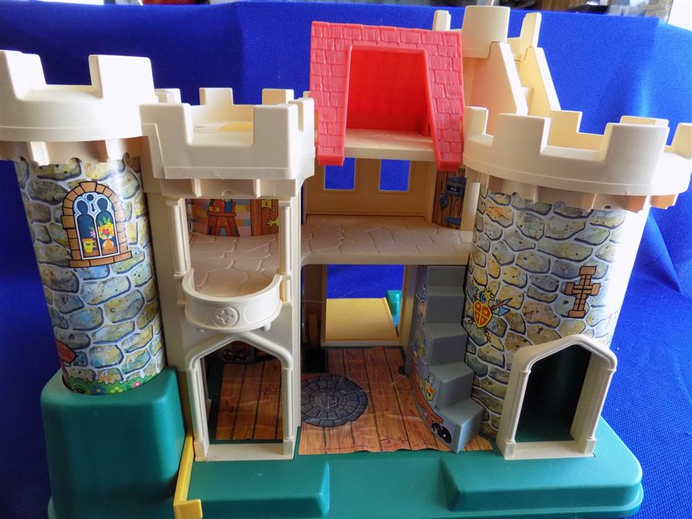 Fisher Price Little People Castle #993 Vintage Complete with blue flag picture 4366