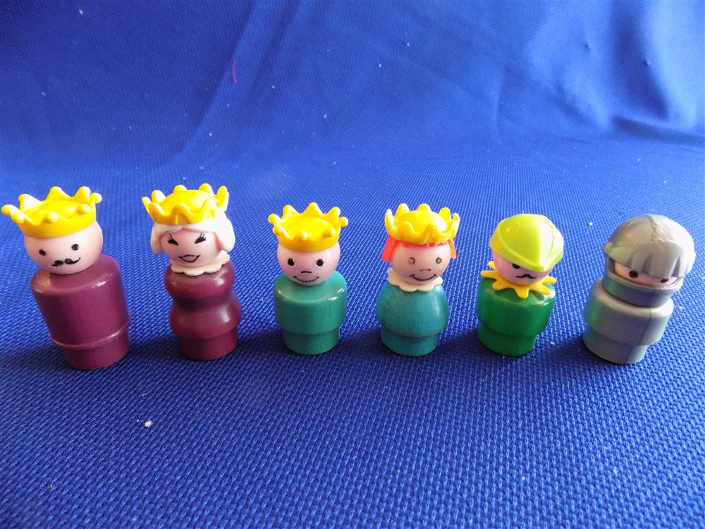 Fisher Price Little People Castle #993 Vintage Complete with blue flag picture 4377