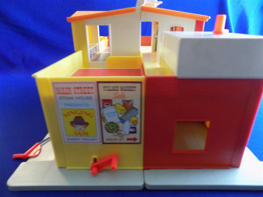 Fisher Price Little People Play Family Village #997 Complete -Near Mint in Box picture 4405