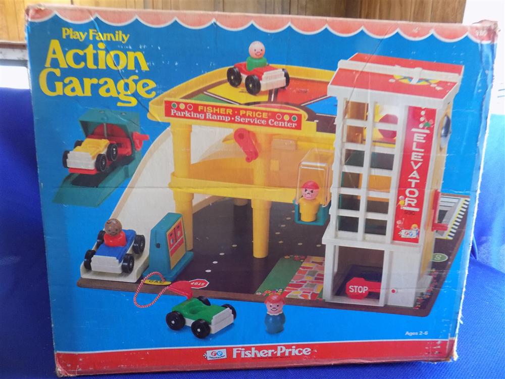 Fisher Price Little People Play Family Action Garage #930 picture 3347