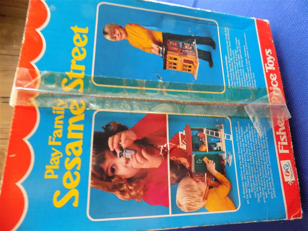 Fisher Price Play Family Sesame Street #938 Complete Mint in Box picture 3367
