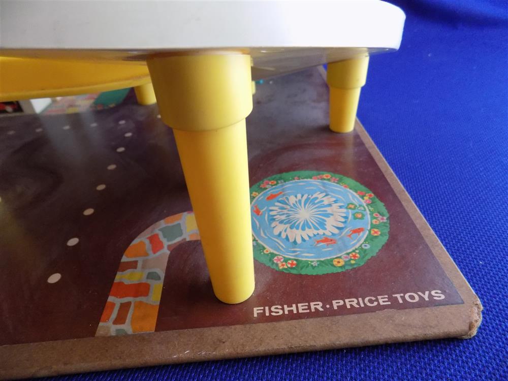 Fisher Price Little People Park Ramp Service Center Garage #930 picture 4446