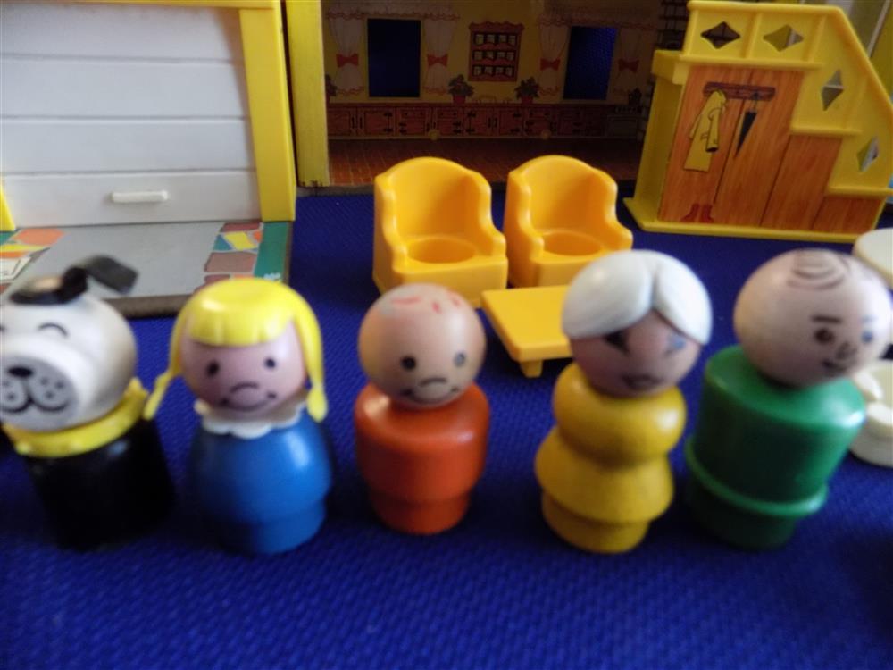 Fisher Price Little People Play Family Yellow House #952 Complete picture 4331