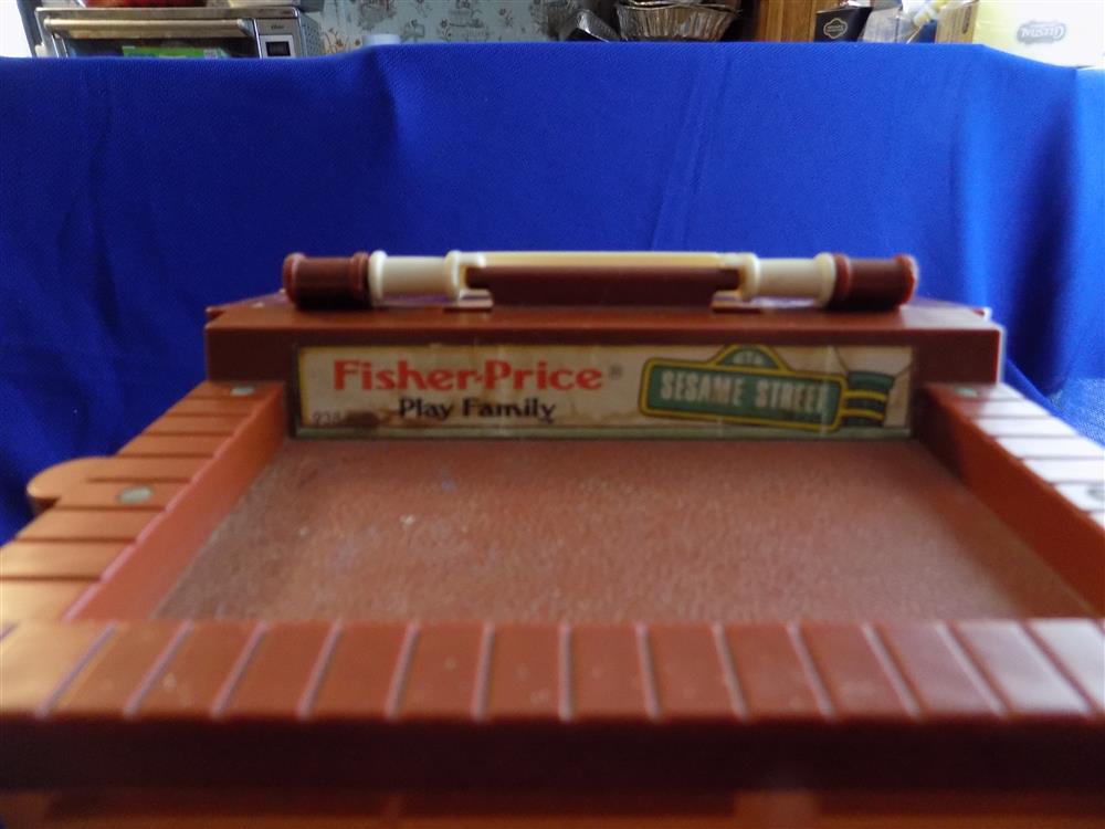 Fisher Price Little People Play Family Sesame Street #938 Complete with eraser picture 4343