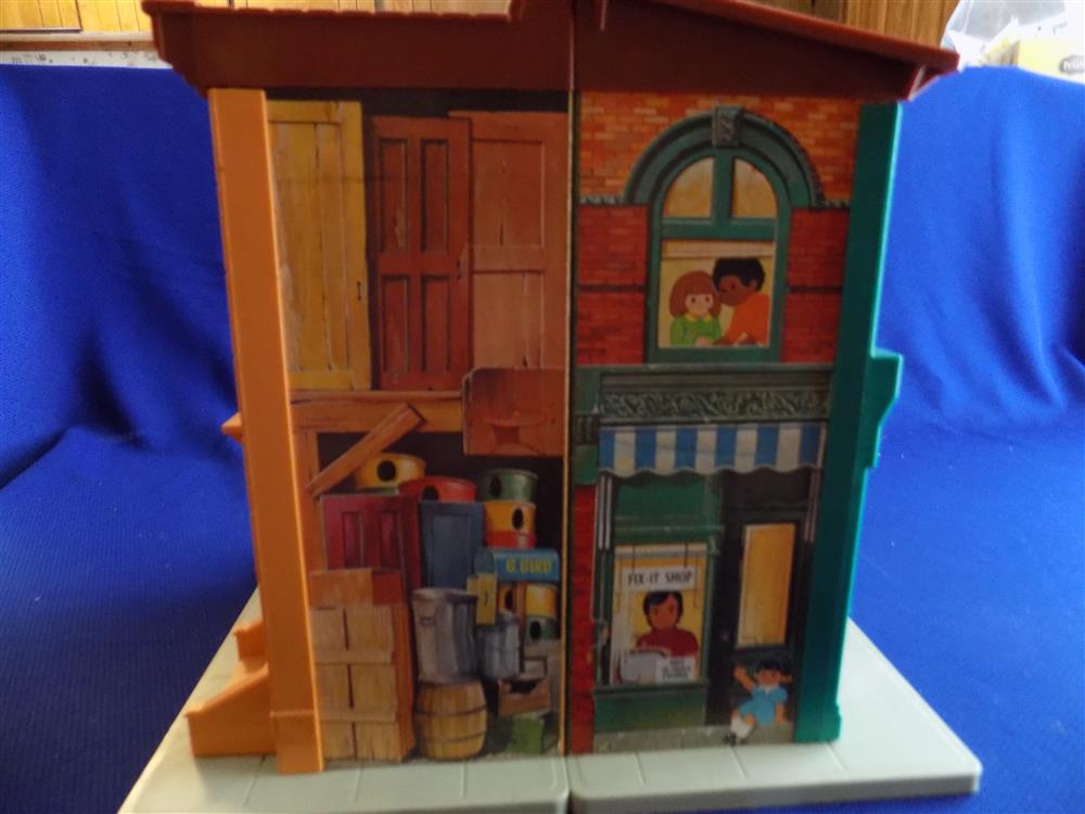 Fisher Price Little People Play Family Sesame Street #938 Complete with eraser picture 4346