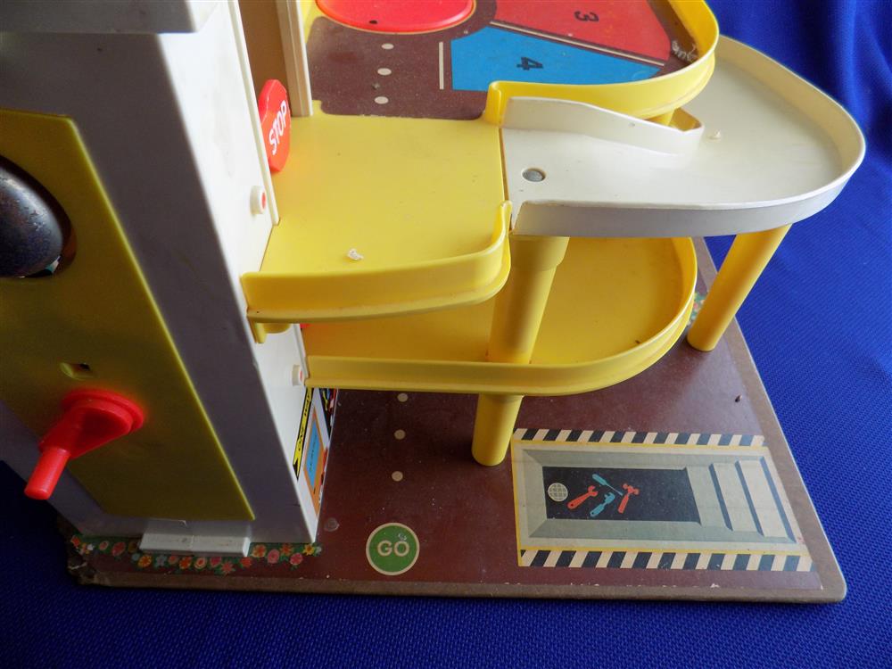 Fisher Price Little People Service Center Garage #930 Vintage picture 4465