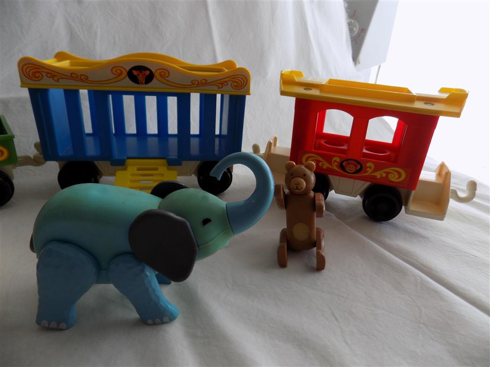 Fisher Price Little People Circus Train #991 Mint picture 3224
