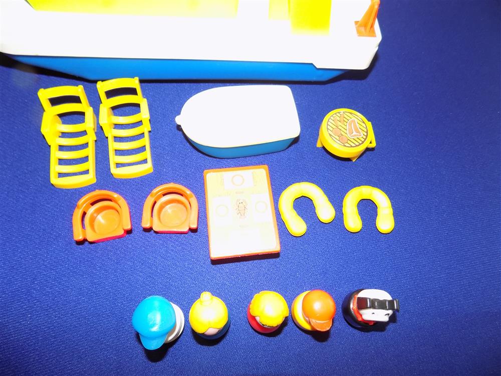 Fisher Price Little People Play Family Houseboat #985 Mint picture 5551