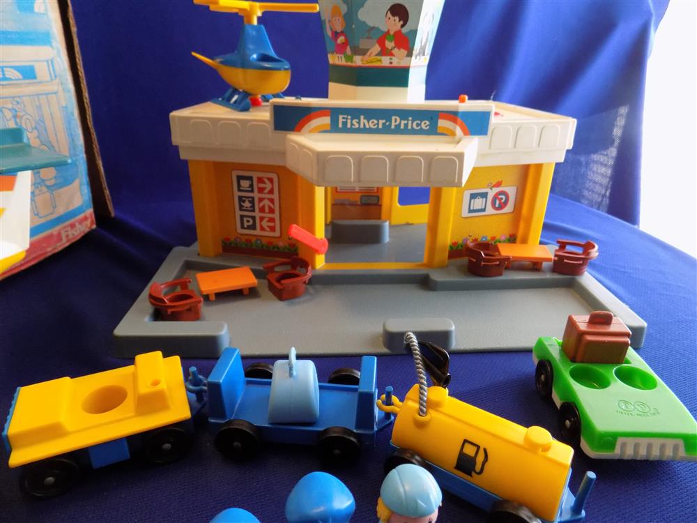 Fisher Price Little People Jetport Airport #933 Complete picture 5467