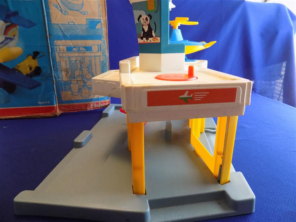 Fisher Price Little People Jetport Airport #933 Complete picture 5475