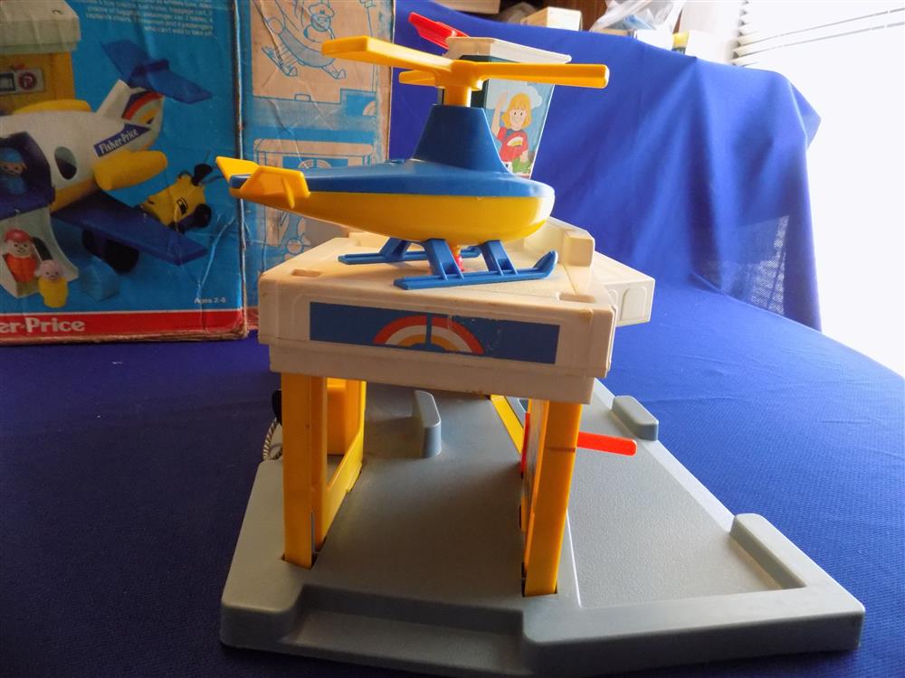 Fisher Price Little People Jetport Airport #933 Complete picture 5477