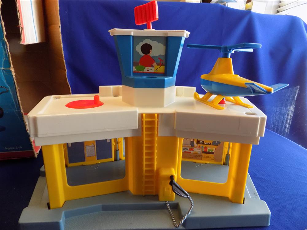 Fisher Price Little People Jetport  #933 Complete in box picture 5493