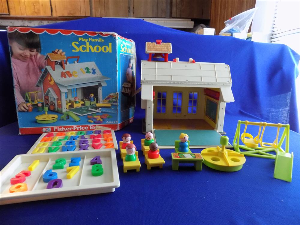 Fisher Price Little People School House #923 Mint picture 6541