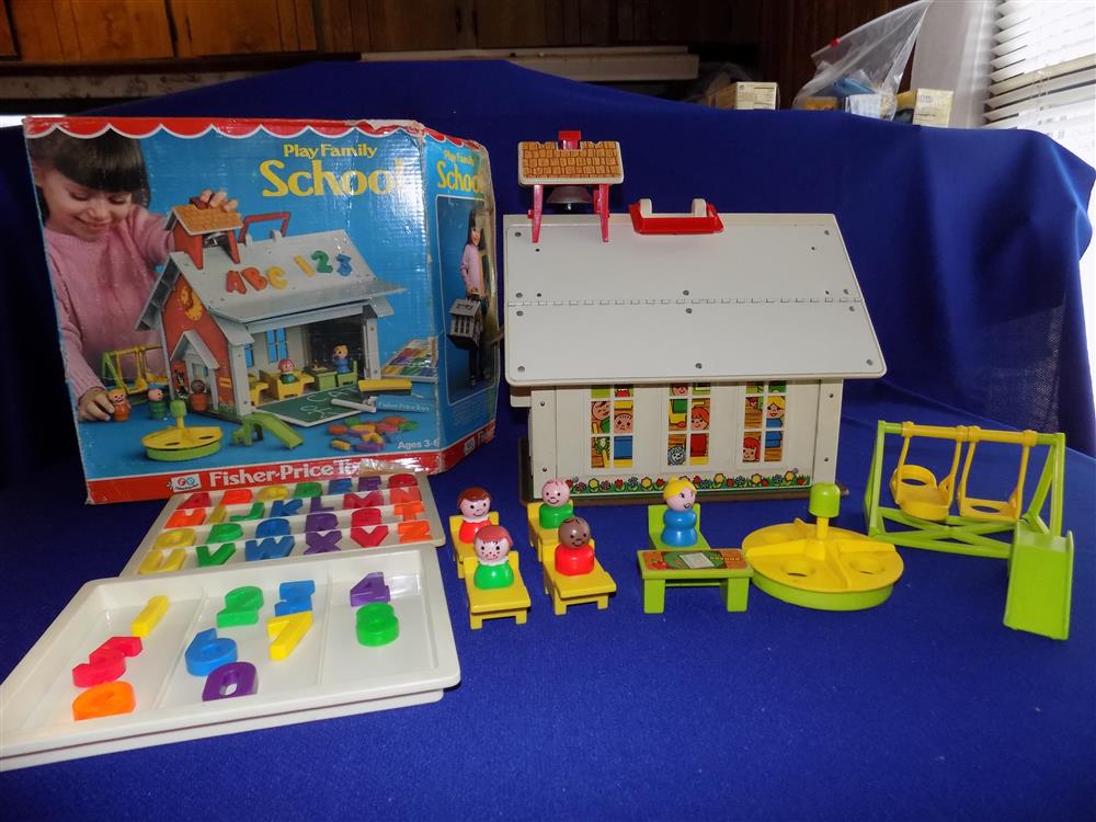 Fisher Price Little People School House #923 Mint picture 6542