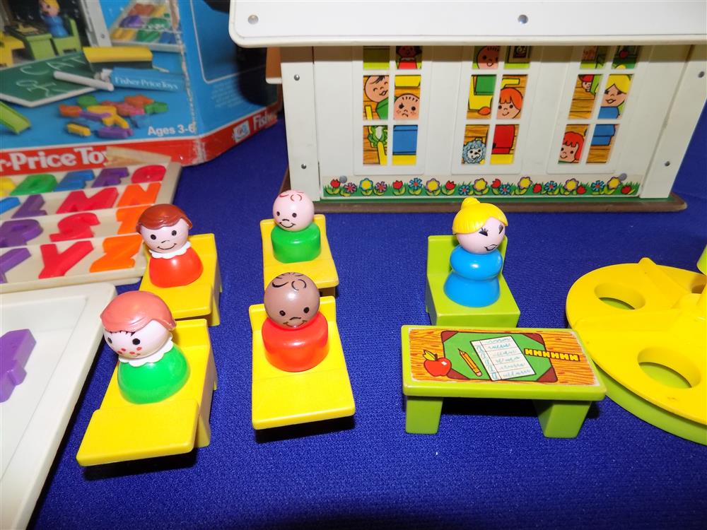 Fisher Price Little People School House #923 Mint picture 6547