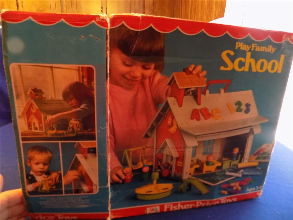 Fisher Price Little People School House #923 Mint picture 6560