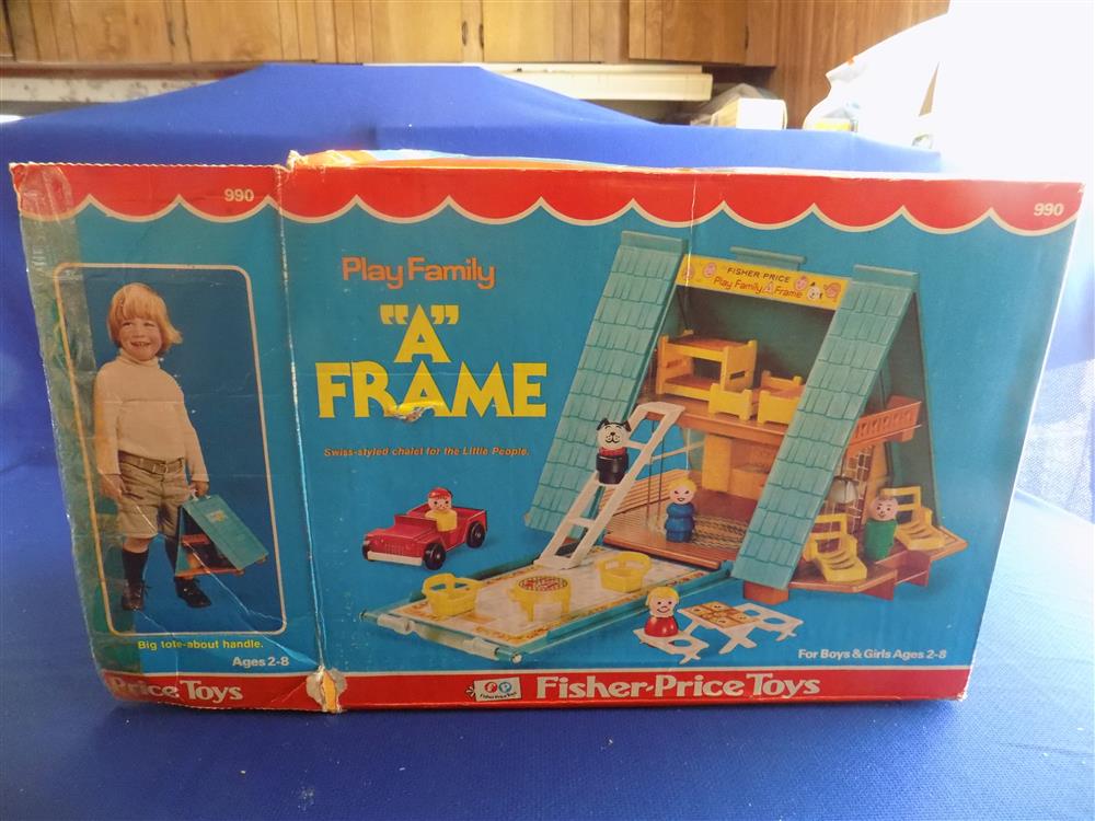 Fisher Price Little People Play Family A Frame #990 Complete Near Mint in Box  picture 6579