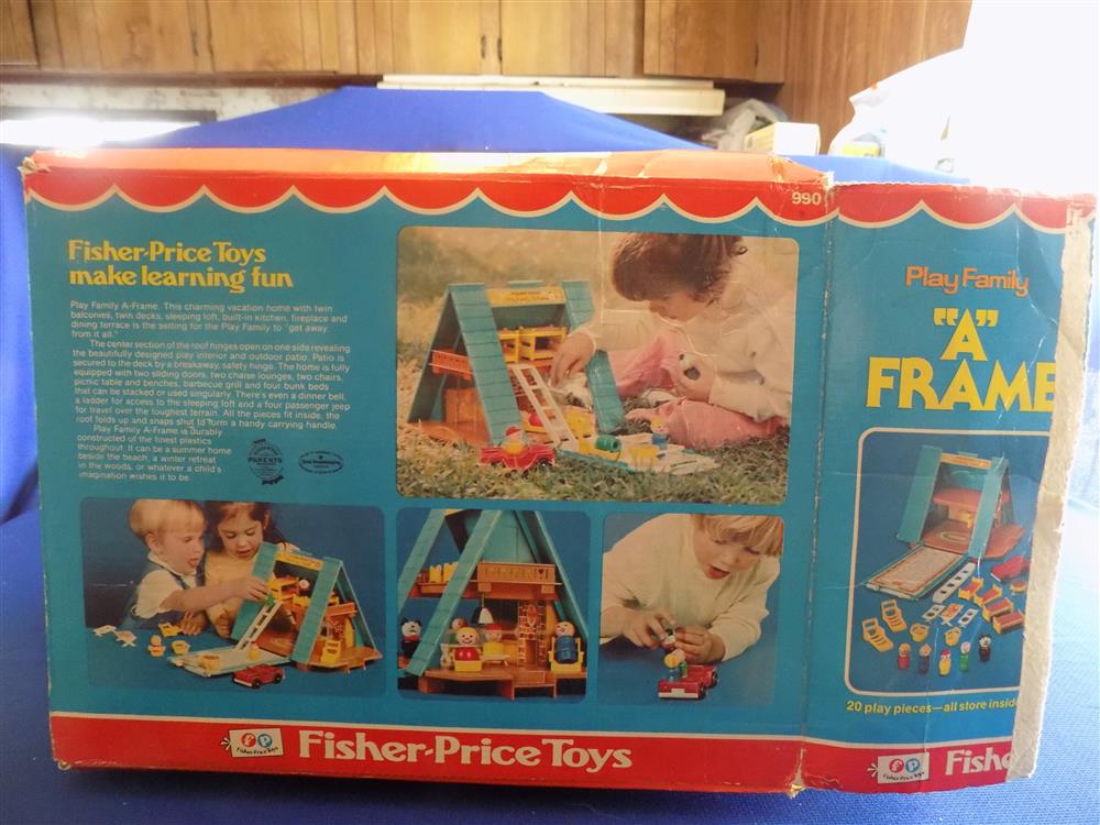 Fisher Price Little People Play Family A Frame #990 Complete Near Mint in Box  picture 6581