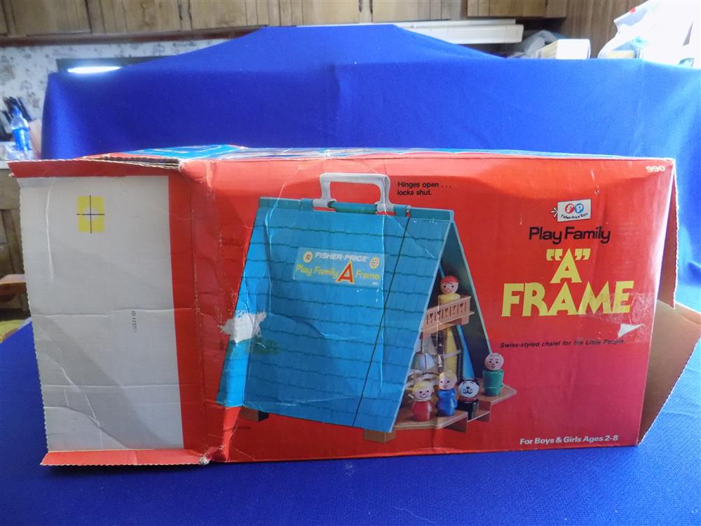 Fisher Price Little People Play Family A Frame #990 Complete Near Mint in Box  picture 6583
