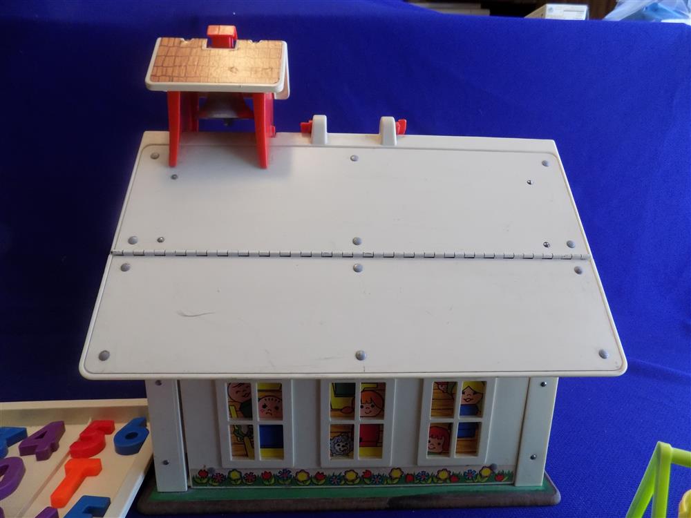 Fisher Price Little People Play Family School #923 Complete picture 7658