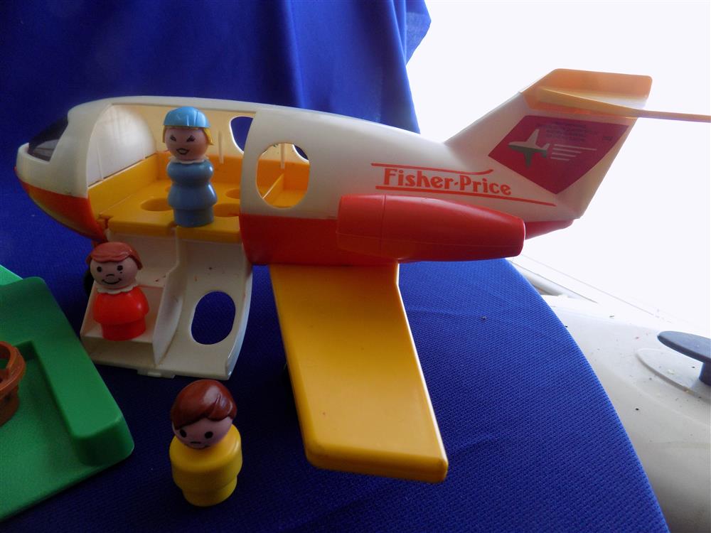Fisher Price Little People Airport #2502 Complete with Box picture 7723