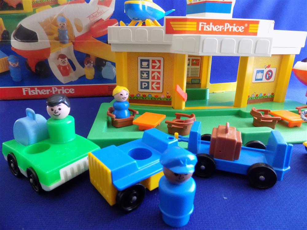 Fisher Price Little People Airport #2502 Complete with Box picture 7725