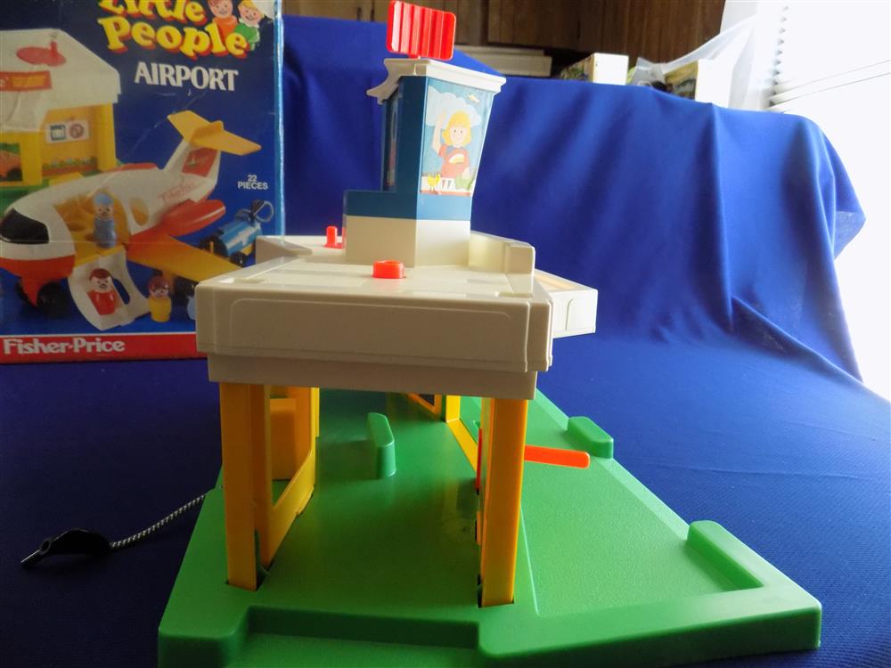 Fisher Price Little People Airport #2502 Complete with Box picture 7737