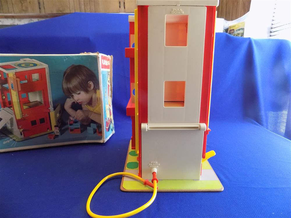 Playskool Rescue Center #470 Fire And Police Station picture 7761