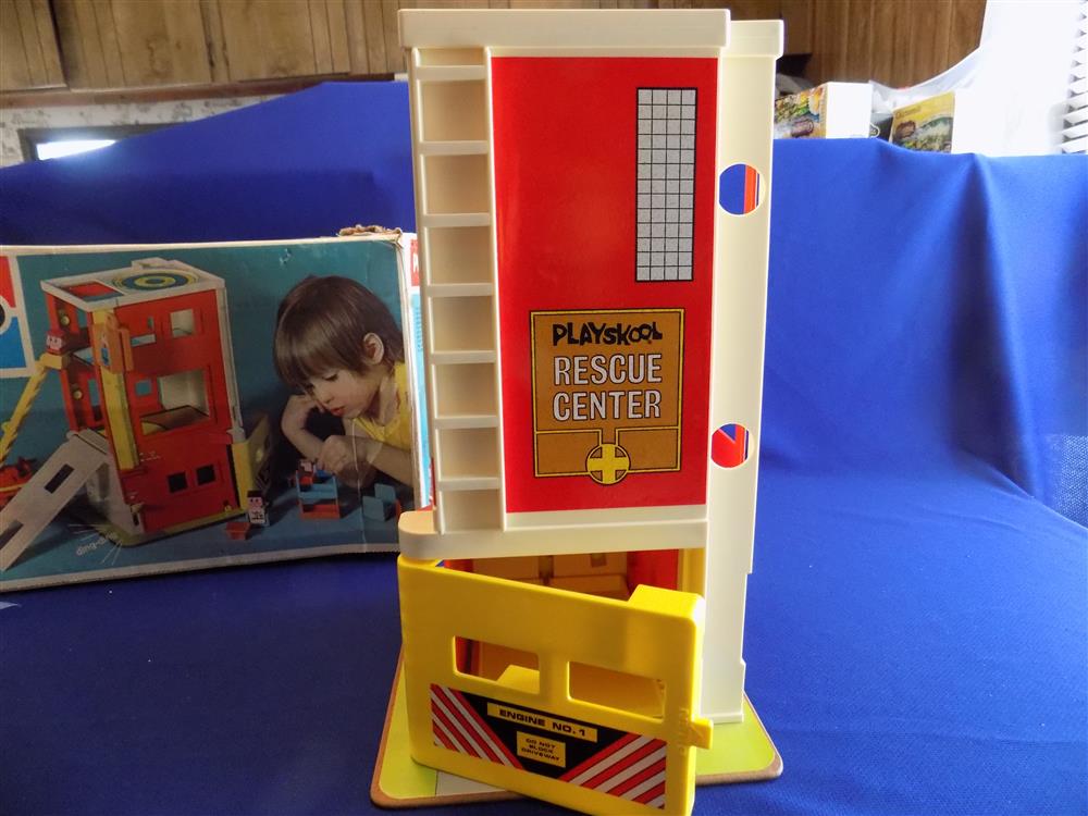 Playskool Rescue Center #470 Fire And Police Station picture 7763