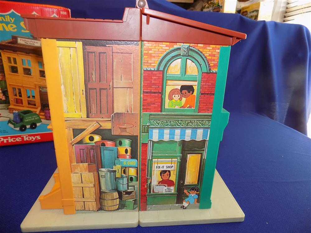 Fisher Price Little People Play Family Sesame Street #938 Complete - Mint in box  picture 7780