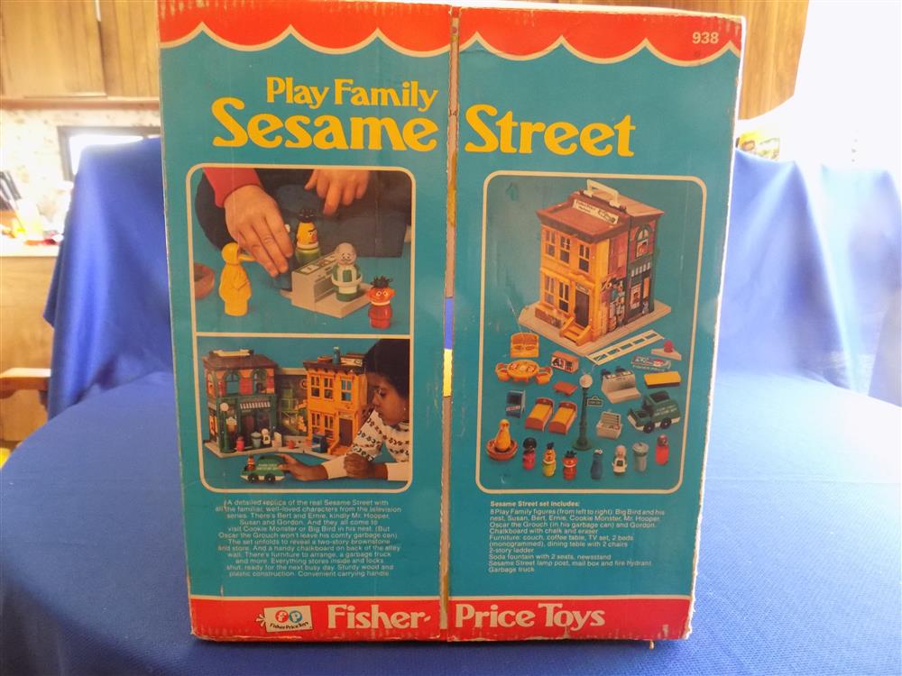 Fisher Price Little People Play Family Sesame Street #938 Complete - Mint in box  picture 7793