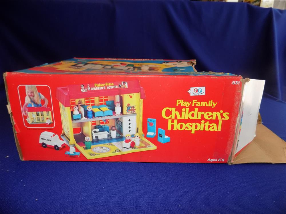 Fisher Price Little People Childrens Hospital #931 Complete in Box picture 8798