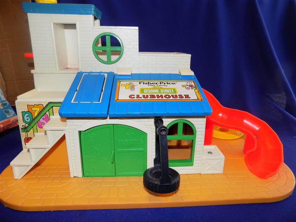 Fisher Price Little People Sesame Street Clubhouse #937 Excellent picture 8805