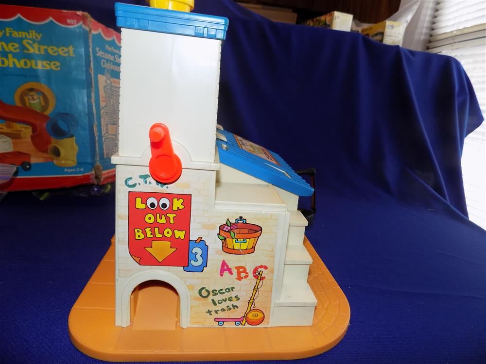 Fisher Price Little People Sesame Street Clubhouse #937 Excellent picture 8808
