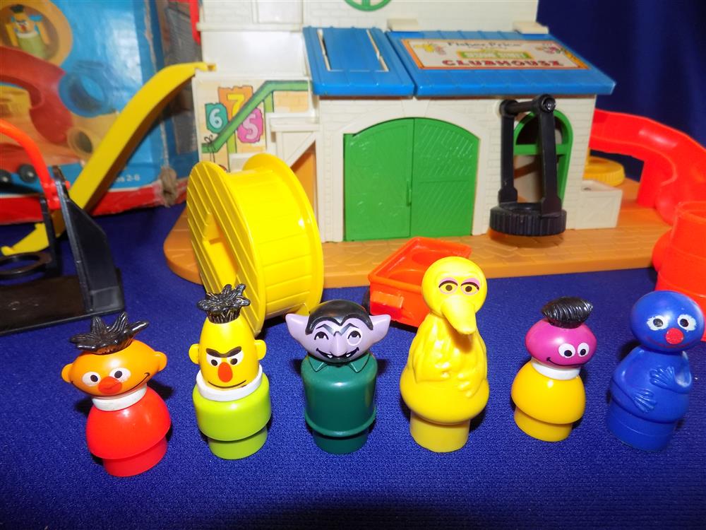 Fisher Price Little People Sesame Street Clubhouse #937 Excellent picture 8802
