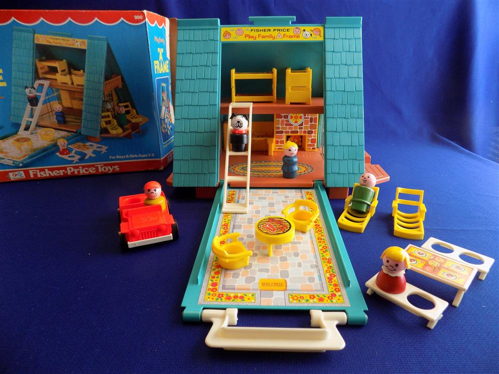 Fisher Price Little People Play Family A Frame House #990 Near mint with box picture 8825