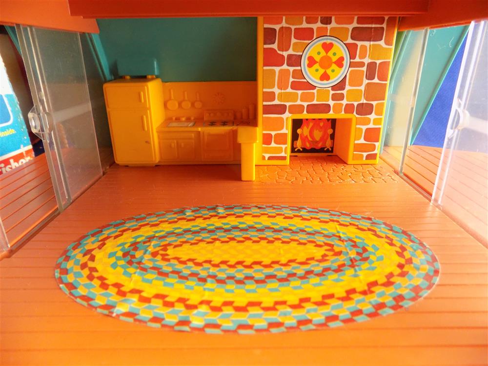 Fisher Price Little People Play Family A Frame House #990 Near mint with box picture 8830