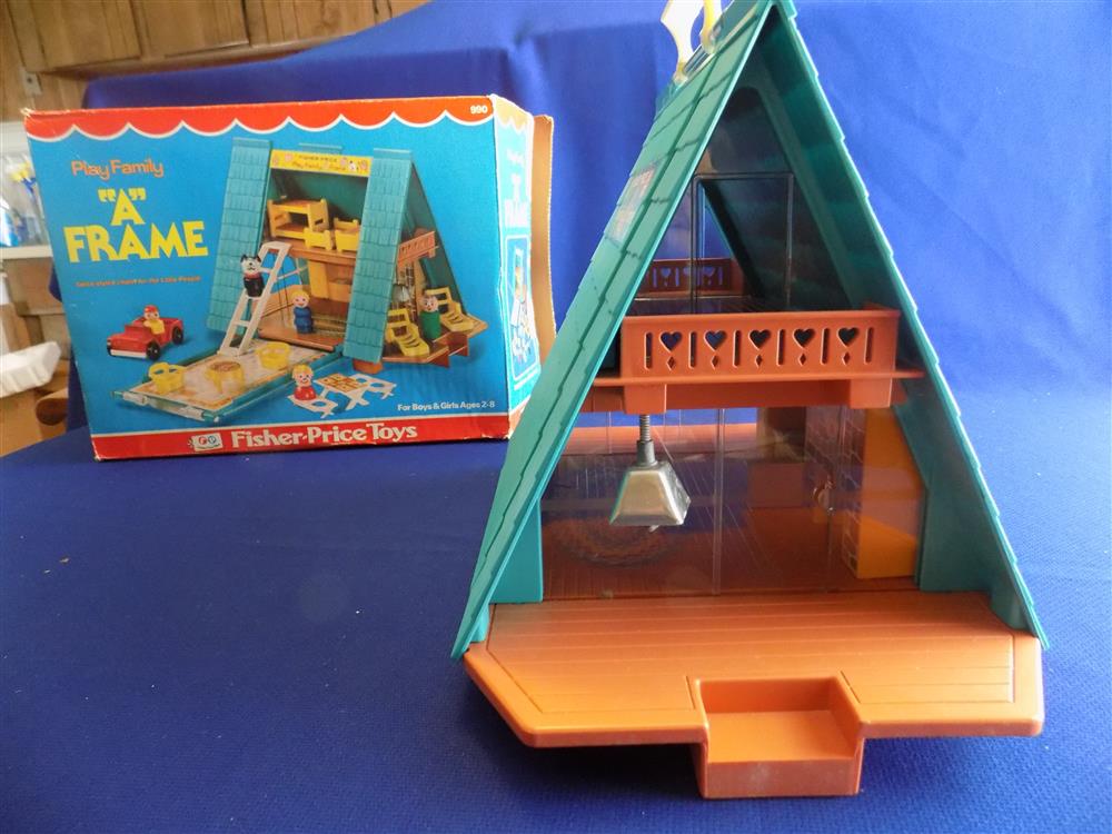 Fisher Price Little People Play Family A Frame House #990 Near mint with box picture 8834