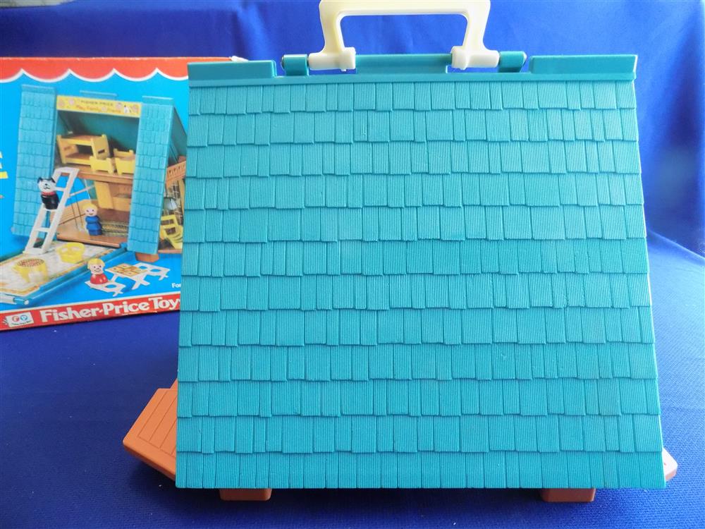 Fisher Price Little People Play Family A Frame House #990 Near mint with box picture 8835