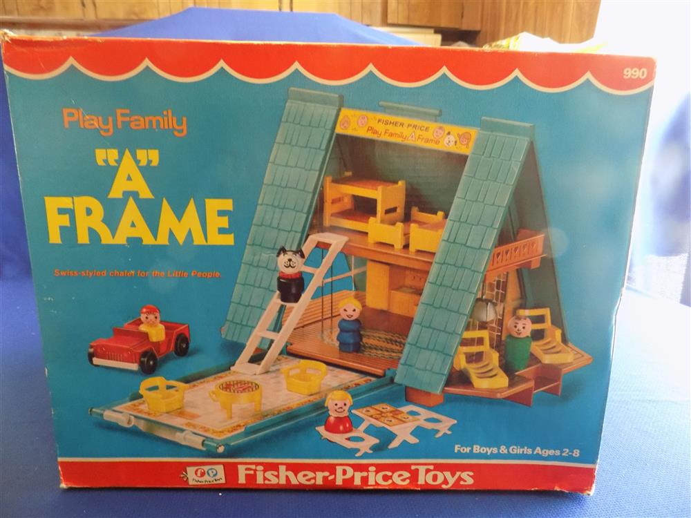 Fisher Price Little People Play Family A Frame House #990 Near mint with box picture 8837
