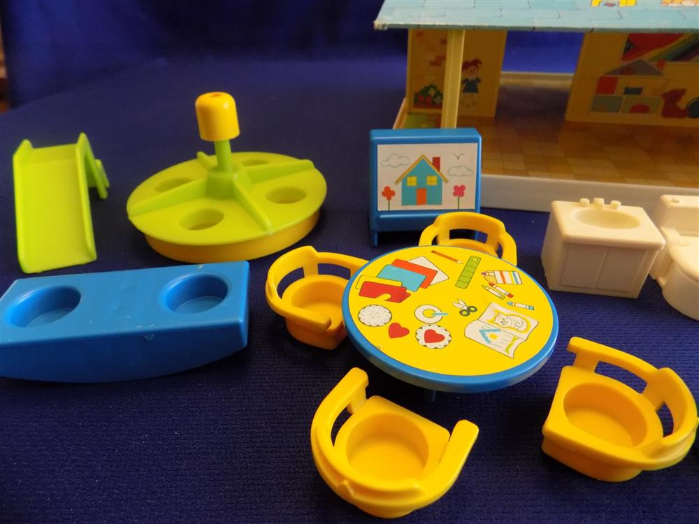 Fisher Price Little People Play Family Nursery School #929 picture 8864