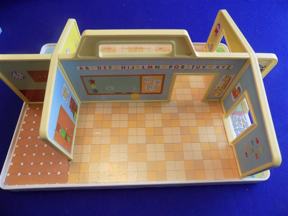 Fisher Price Little People Play Family Nursery School #929 picture 8869