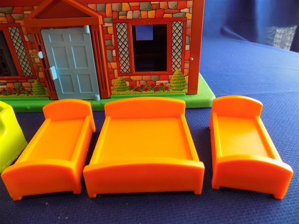 Fisher Price Little People Brown Tudor House Vintage #952 Near mint with box picture 9844