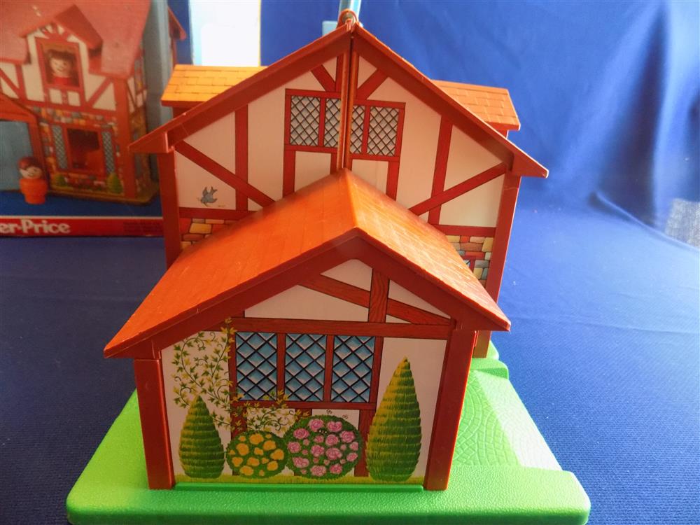 Fisher Price Little People Brown Tudor House Vintage #952 Near mint with box picture 9851